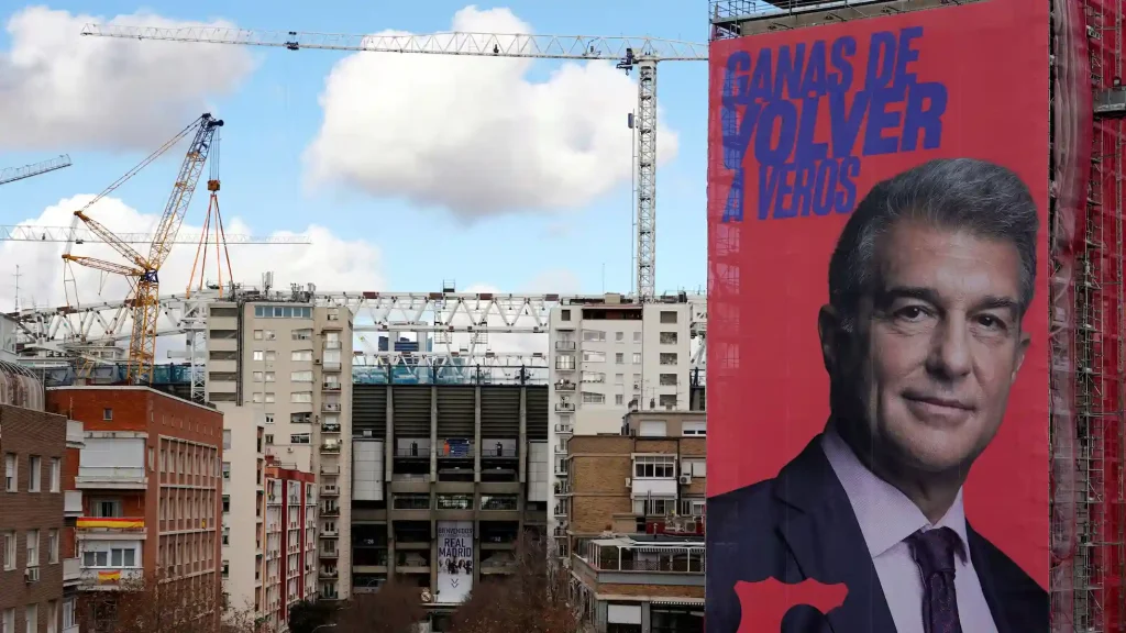 Lona Publicitaria Laporta en Madrid